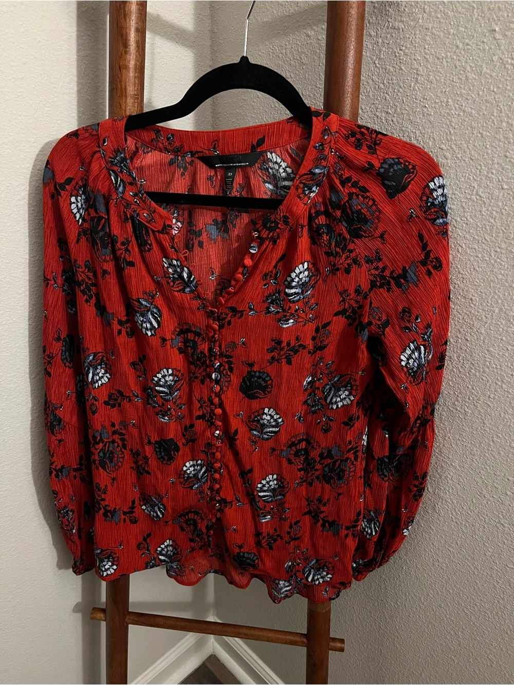 White House Black Market Red Floral Button-Front Blouse